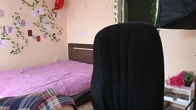 Wane Witch online show from 04-19-26, 08:46