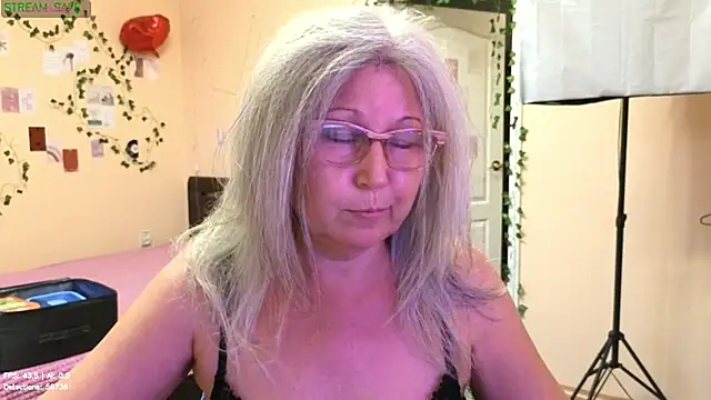 Wane Witch online show from 07-29-26, 04:27