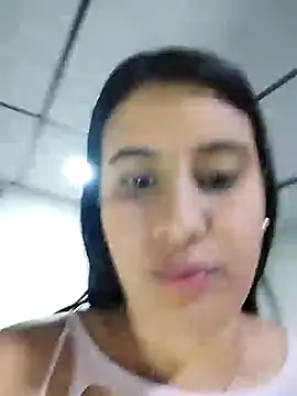 Snapshot of mialorents chatting on 03-05-25, 12:11 mialorents online show from 03-05-25, 12:11