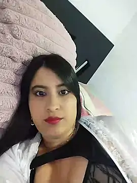 Snapshot of mialorents chatting on 03-15-25, 02:46 mialorents online show from 03-15-25, 02:46