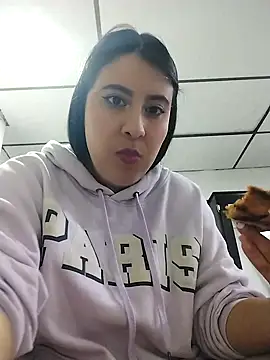 Snapshot of mialorents chatting on 03-16-25, 01:17 mialorents online show from 03-16-25, 01:17