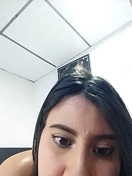 Snapshot of mialorents chatting on 03-16-25, 04:20 mialorents online show from 03-16-25, 04:20