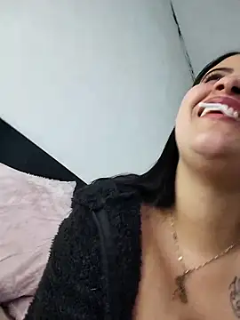 Snapshot of mialorents chatting on 03-19-25, 03:30 mialorents online show from 03-19-25, 03:30