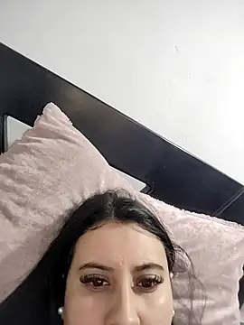 Snapshot of mialorents chatting on 09-11-25, 11:16 mialorents online show from 09-11-25, 11:16