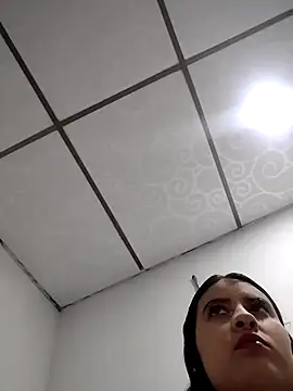 Snapshot of mialorents chatting on 10-01-25, 07:53 mialorents online show from 10-01-25, 07:53