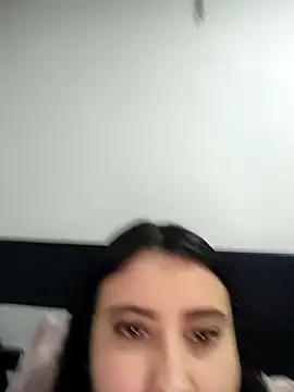 Snapshot of mialorents chatting on 10-03-25, 03:20 mialorents online show from 10-03-25, 03:20