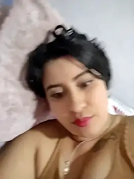 Snapshot of mialorents chatting on 11-21-25, 05:00 mialorents online show from 11-21-25, 05:00