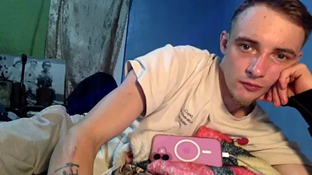 Snapshot of Ilovepussy1911 chatting on 03-13-26, 10:44 Ilovepussy1911 online show from 03-13-26, 10:44