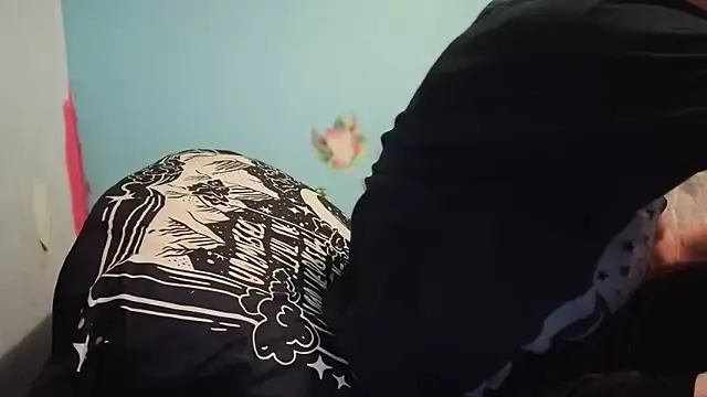 Ilovepussy1911 online show from 06-10-26, 06:45