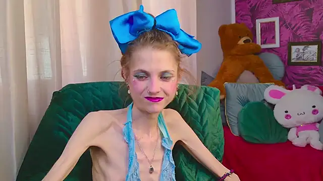 Snapshot of KittyRaine chatting on 05-12-26, 12:13 KittyRaine online show from 05-12-26, 12:13