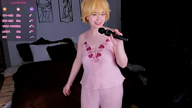 Snapshot of Daine_Pastry chatting on 03-11-25, 01:12 Daine Pastry online show from 03-11-25, 01:12