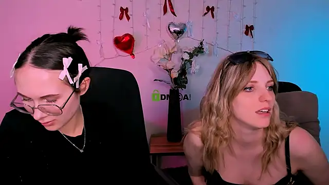 mona cloud online show from 04-13-26, 08:36