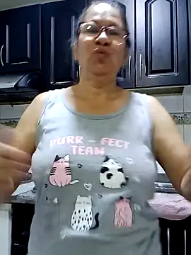 victoria wayne online show from 10-11-25, 10:14