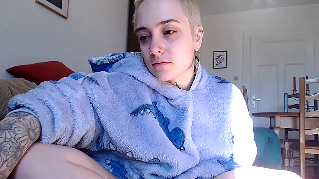 Snapshot of OllympeKaii chatting on 03-18-25, 01:09 OllympeKaii online show from 03-18-25, 01:09