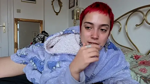 Snapshot of OllympeKaii chatting on 10-04-25, 09:18 OllympeKaii online show from 10-04-25, 09:18