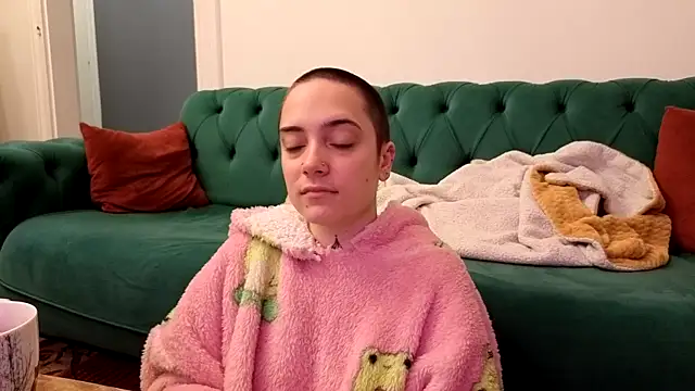 Snapshot of OllympeKaii chatting on 11-07-25, 04:01 OllympeKaii online show from 11-07-25, 04:01