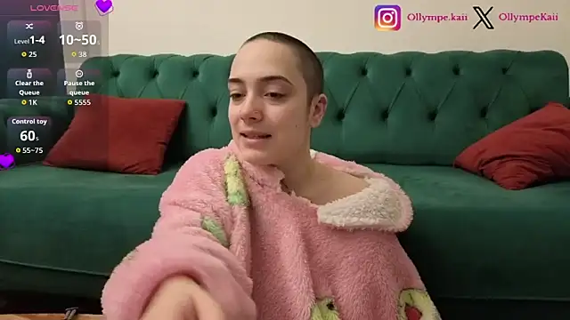 Snapshot of OllympeKaii chatting on 11-24-25, 04:34 OllympeKaii online show from 11-24-25, 04:34