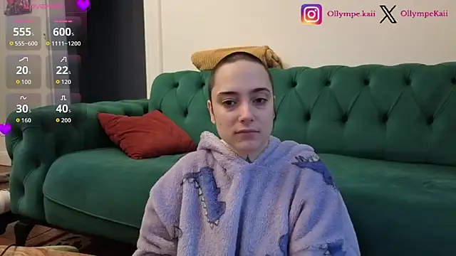 Snapshot of OllympeKaii chatting on 11-28-25, 07:22 OllympeKaii online show from 11-28-25, 07:22