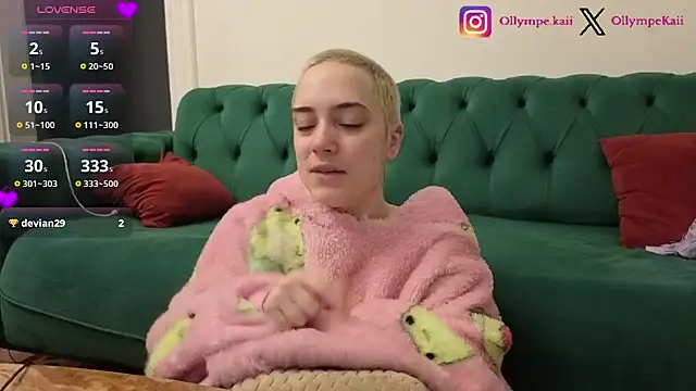 Snapshot of OllympeKaii chatting on 01-06-26, 05:22 OllympeKaii online show from 01-06-26, 05:22