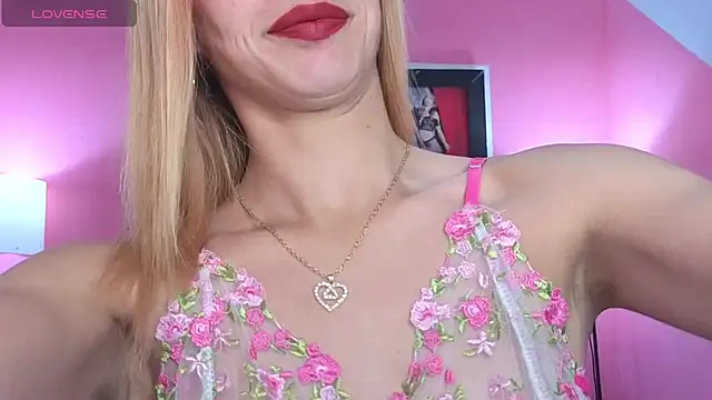 emma wockll t online show from 07-08-26, 01:04