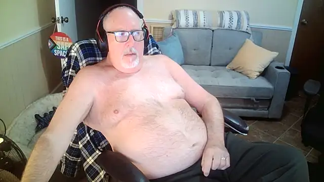 superbearboss online show from 03-18-26, 04:21