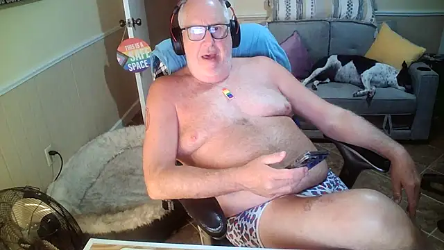 superbearboss online show from 06-26-26, 02:05