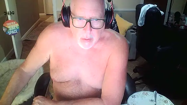 superbearboss online show from 06-30-26, 02:56