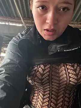 Karina Leon online show from 01-13-26, 06:13