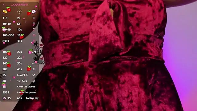 Snapshot of _Emily_Thompson_ chatting on 10-06-25, 10:40 Emily Thompson online show from 10-06-25, 10:40