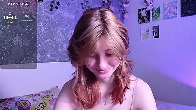 Snapshot of Cute_Cate404 chatting on 11-19-25, 03:28 Cute Cate404 online show from 11-19-25, 03:28