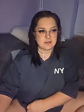 Saucy-Serenity online show from 10-02-25, 07:32