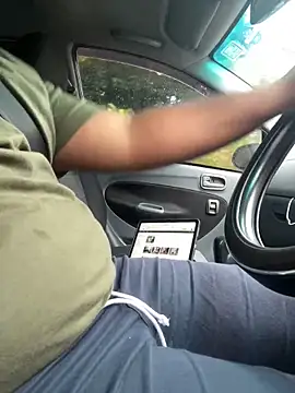 Snapshot of dam-her-boy chatting on 09-19-25, 04:03 dam-her-boy online show from 09-19-25, 04:03