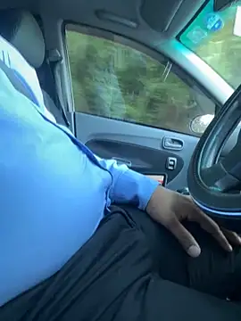 Snapshot of dam-her-boy chatting on 10-14-25, 02:23 dam-her-boy online show from 10-14-25, 02:23