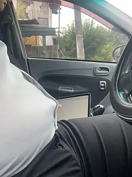 Snapshot of dam-her-boy chatting on 10-15-25, 02:22 dam-her-boy online show from 10-15-25, 02:22