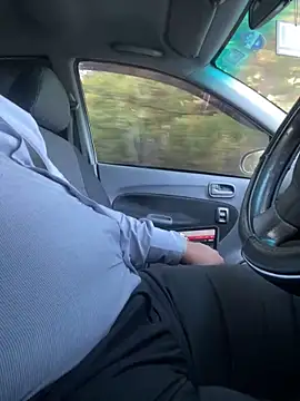 Snapshot of dam-her-boy chatting on 10-30-25, 11:33 dam-her-boy online show from 10-30-25, 11:33