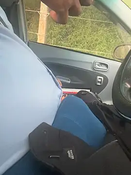 Snapshot of dam-her-boy chatting on 03-10-26, 11:37 dam-her-boy online show from 03-10-26, 11:37