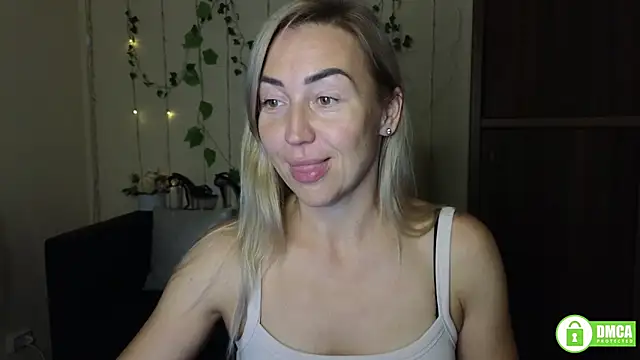 Kiss julli88I online show from 09-18-25, 05:26