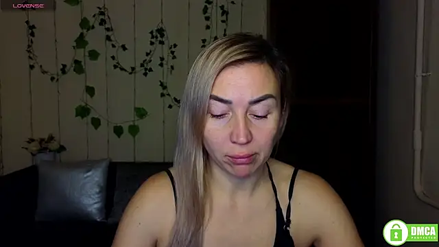 Snapshot of Kiss_julli88I chatting on 01-13-26, 06:24 Kiss julli88I online show from 01-13-26, 06:24