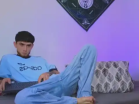 samevansx  online show from 09-30-25, 09:20