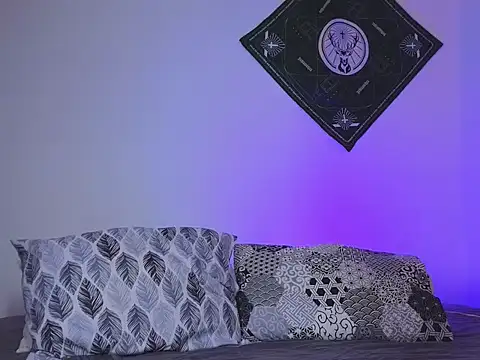 samevansx  online show from 10-16-25, 02:29