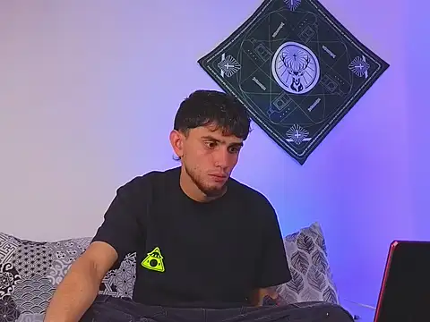 samevansx  online show from 11-12-25, 04:29