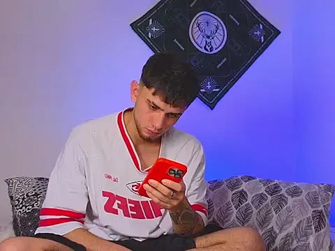 samevansx  online show from 11-16-25, 06:02