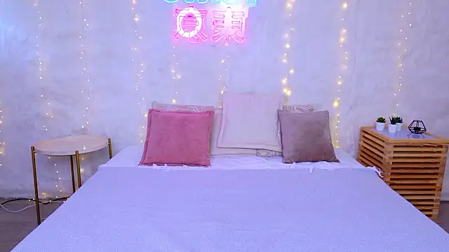 JaneRayan online show from 03-03-26, 04:35