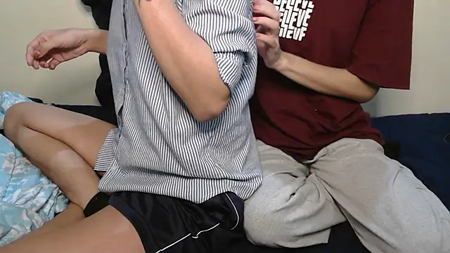 NaughtyThrouple007 online show from 11-16-25, 07:03