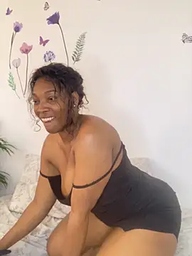 Snapshot of Nahomy_gree chatting on 12-20-25, 08:16 Nahomy gree online show from 12-20-25, 08:16