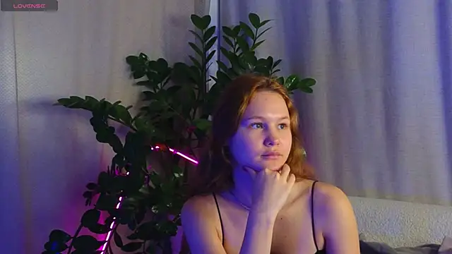 AmeliRoyse online show from 11-25-25, 05:13