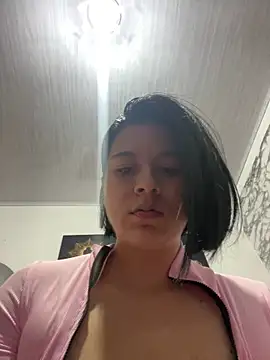 Snapshot of victoriacooper21 chatting on 02-17-26, 10:16 victoriacooper21 online show from 02-17-26, 10:16