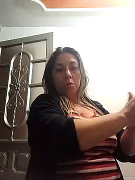 Luna-nevada online show from 10-30-25, 09:33