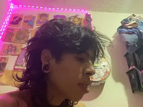 kirito kun online show from 04-18-26, 07:34