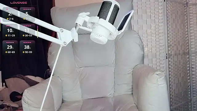 Snapshot of Cocobee chatting on 11-07-25, 05:57 Cocobee online show from 11-07-25, 05:57